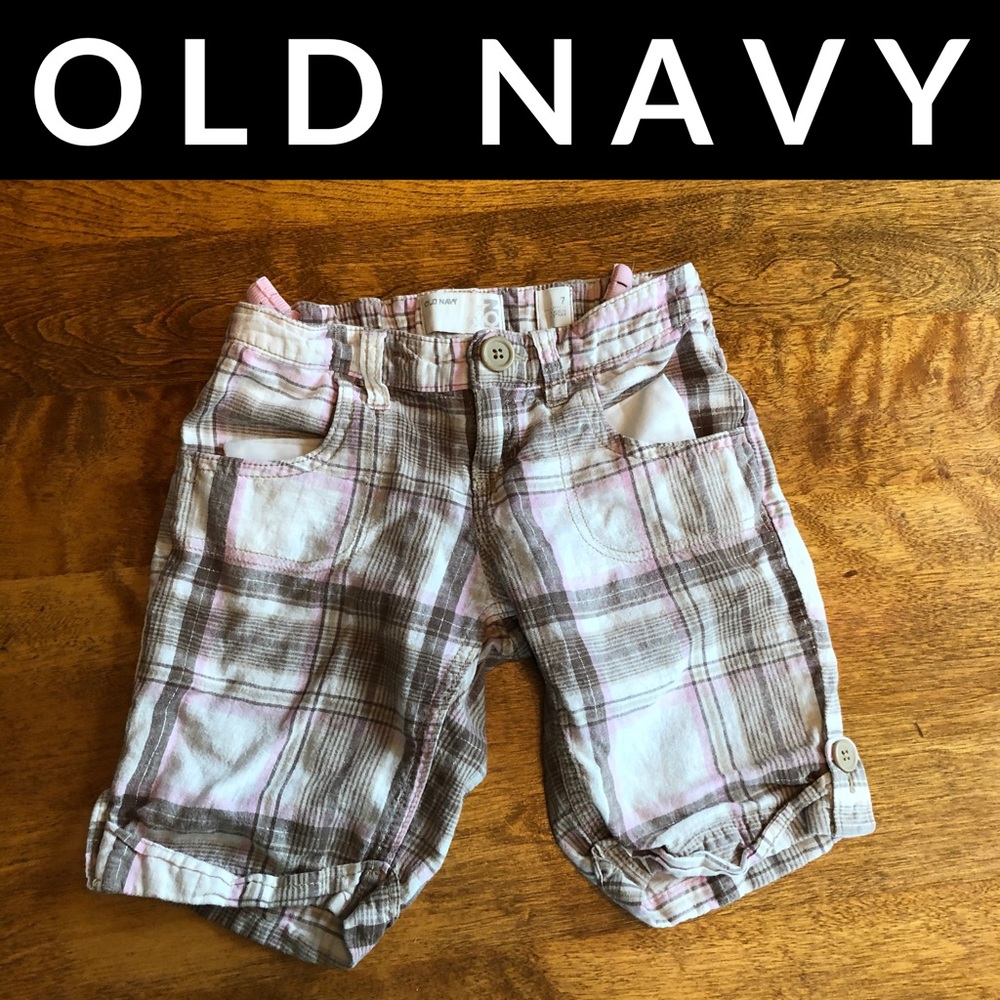 7 Old Navy bermuda short